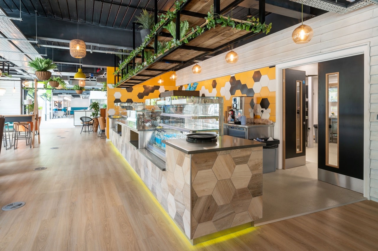 Hive Café at The Bee House – Milton Park